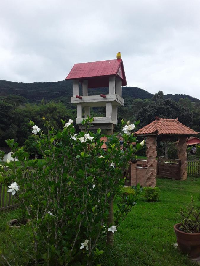 Recanto Das Flores Sao Tome das Letras Luaran gambar