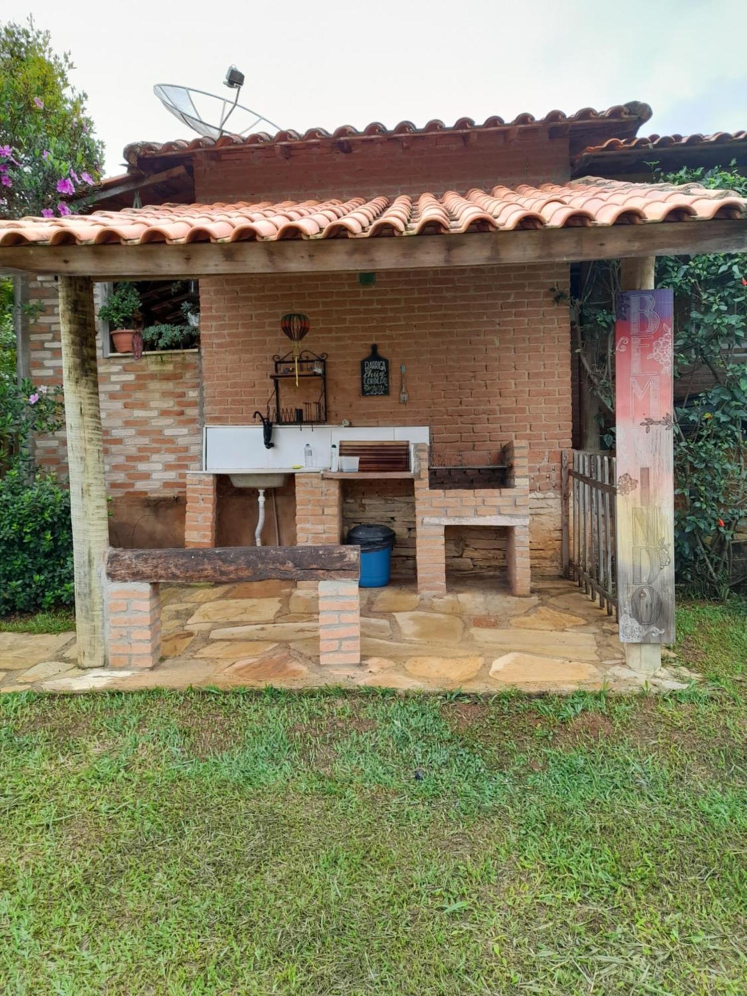 Recanto Das Flores Sao Tome das Letras Bilik gambar
